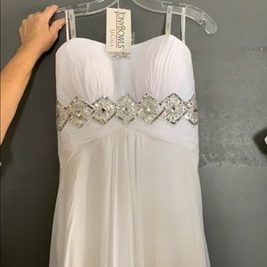 Special event/prom dress- Tony Bowls Le Gala